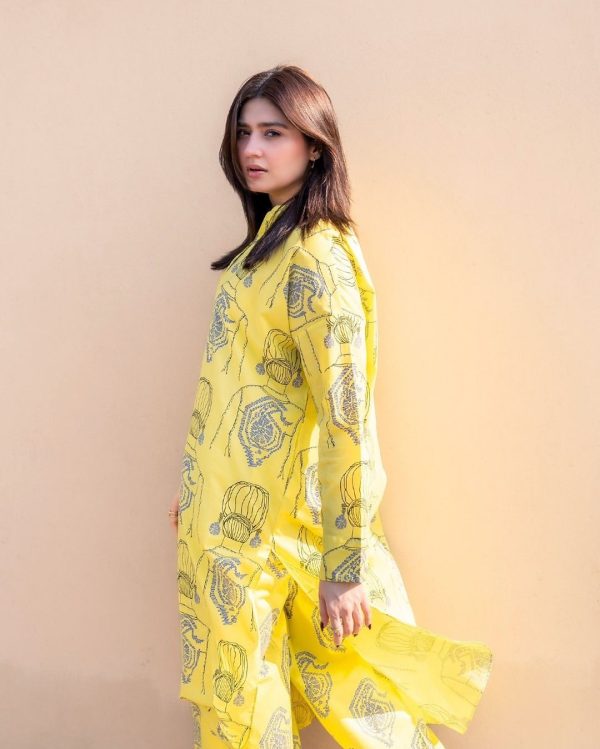 Ethnic Brand Premium Linen Two-Piece Stitched Suit Winter 2025